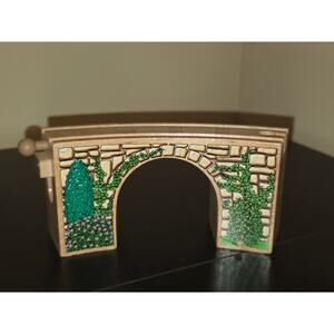 Thomas the Train STONE BRIDGE CURVE OVERPASS Tunnel Wooden Railway Rare 2005